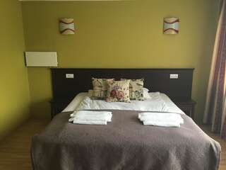 Отели типа «постель и завтрак» Taurages B&B Таураге Двухместный номер Делюкс с 1 кроватью или 2 отдельными кроватями-6